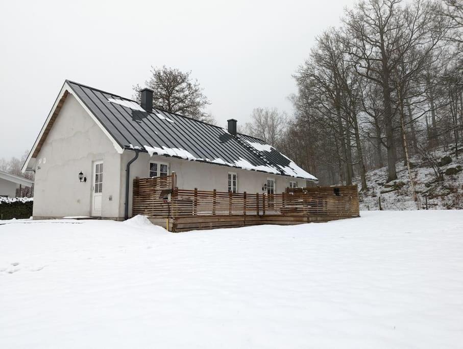 Beautiful And Cosy House Near The Lake Olofström Kültér fotó